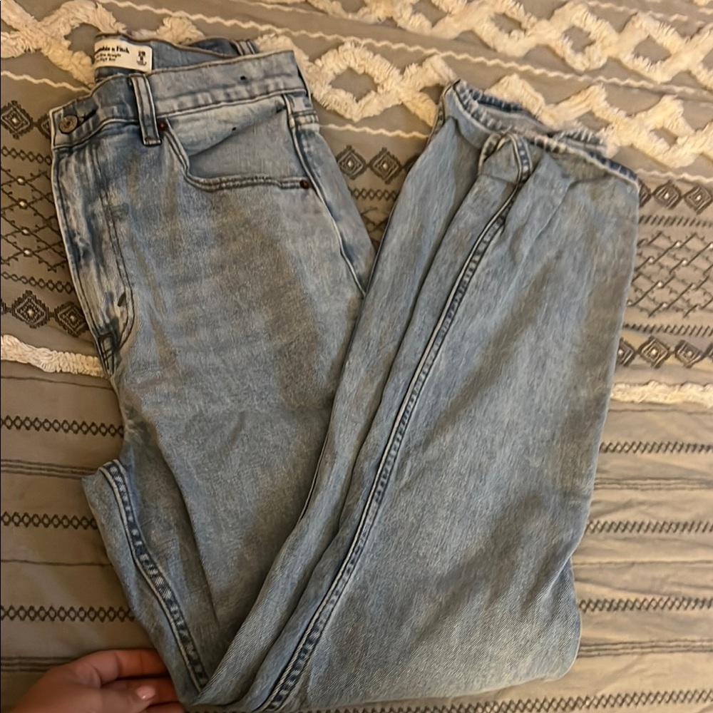 Abercrombie & Fitch Blue Relaxed Jeans